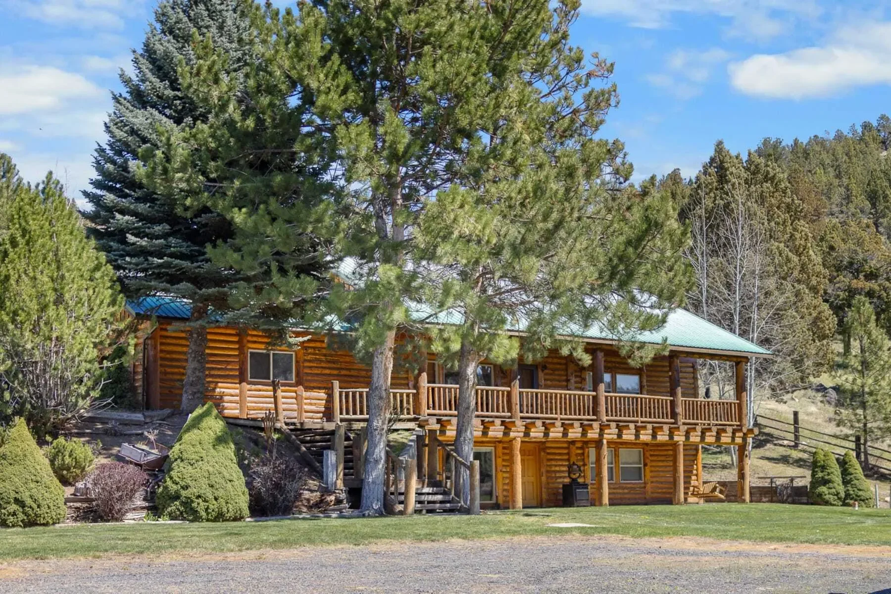 16305 N Ochoco Highway , Prineville, OR 97754, Prineville, Oregon, United States. - Hero Image