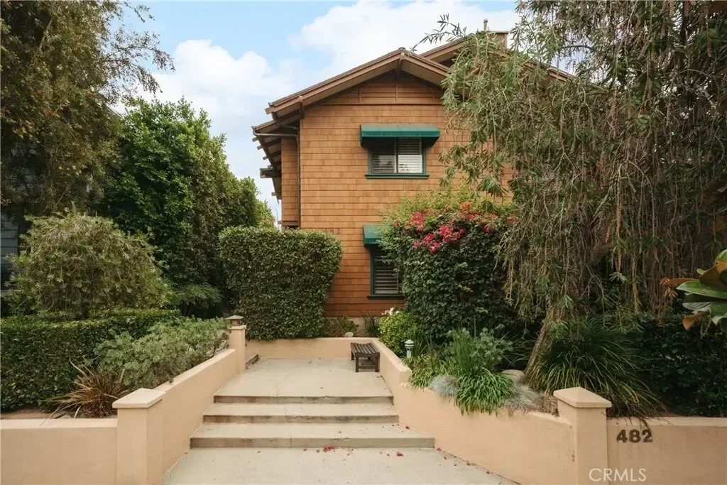 482 S Madison Avenue 1, Altadena, California, United States. - Photo 7