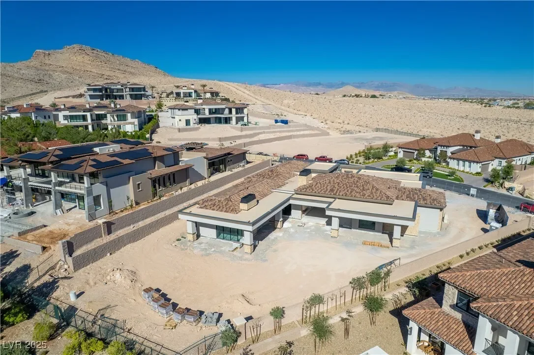 20 Olympia Canyon Way, Las Vegas, Nevada, United States. - Photo 26