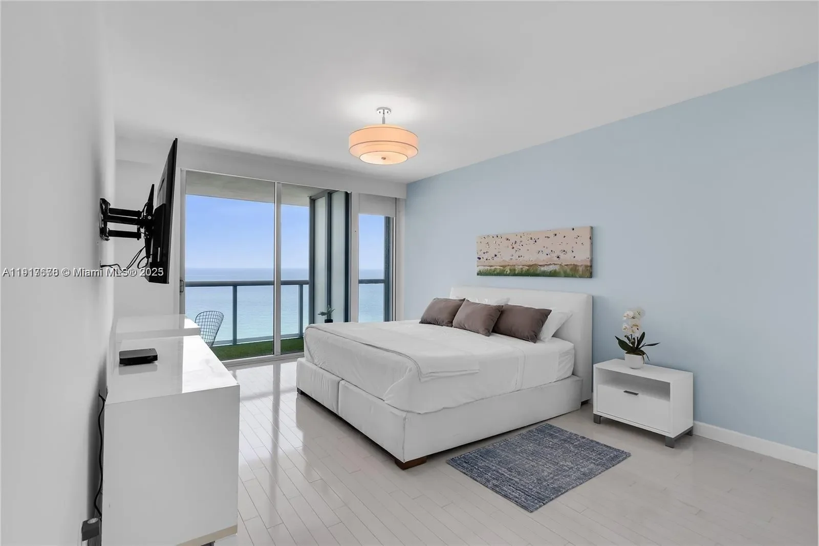 6799 Collins Ave 1602, Miami Beach, Florida, United States. - Photo 13