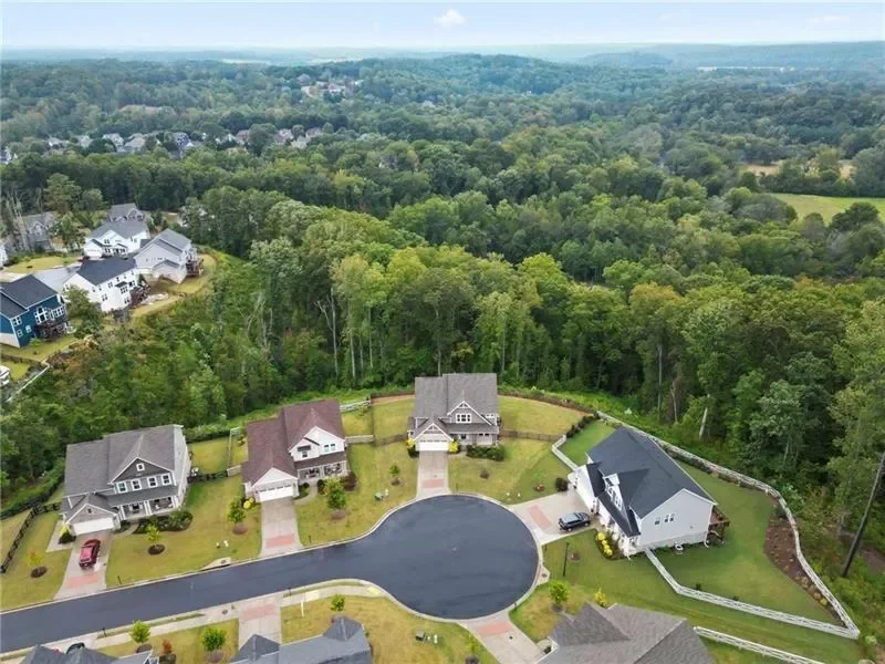 Single Family Residence in Ball Ground