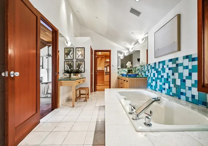 18 Holly Ln, Mercer Island, Washington, United States. - Photo 38