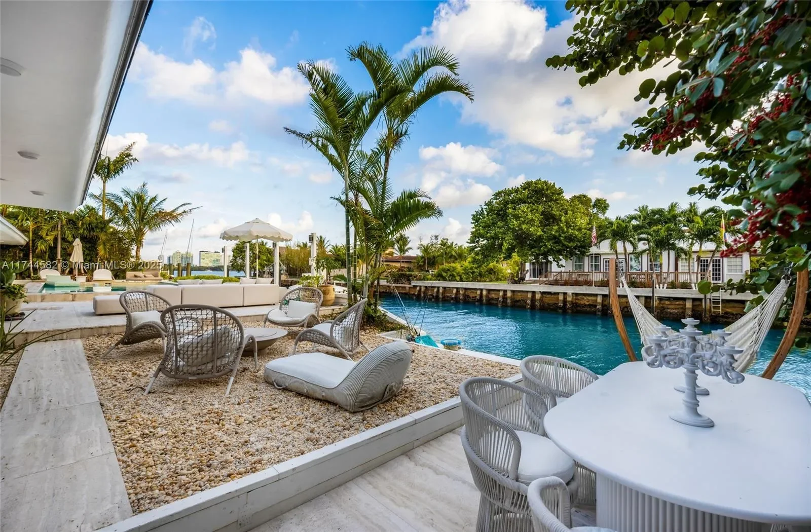 1250 NE 87th St, Miami, Florida, United States. - Photo 23