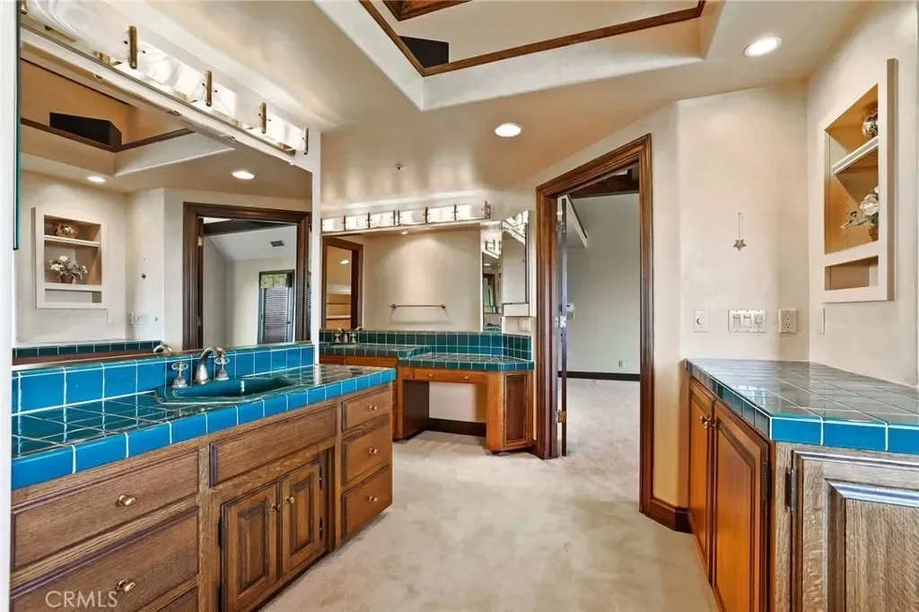 7008 Hawarden, Riverside, California, United States. - Photo 17