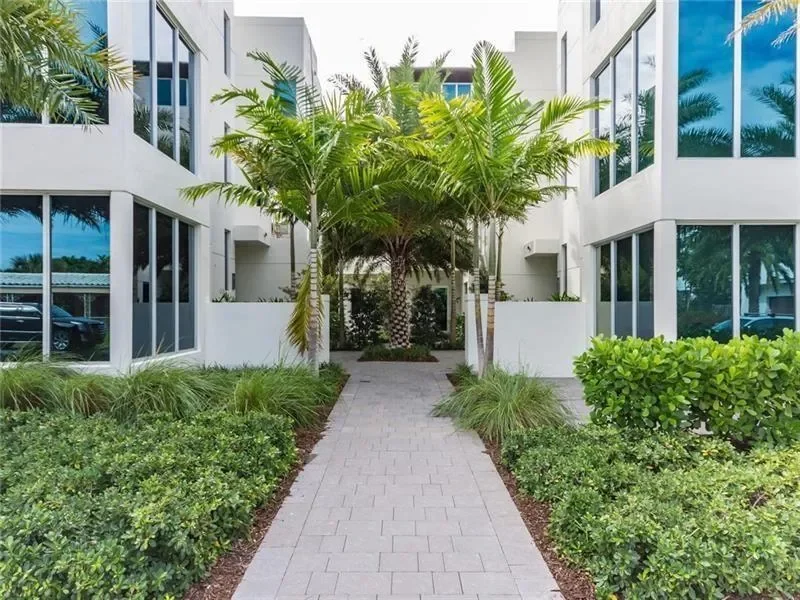 240 Shore Ct, Fort Lauderdale, Florida, United States. - Photo 1