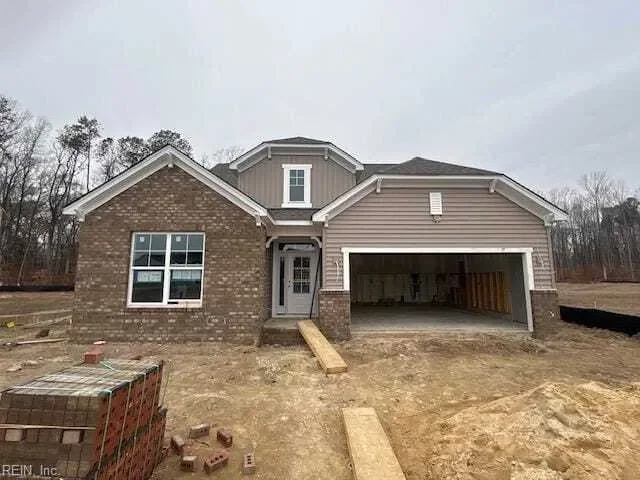 SingleFamily for sale in Smithfield