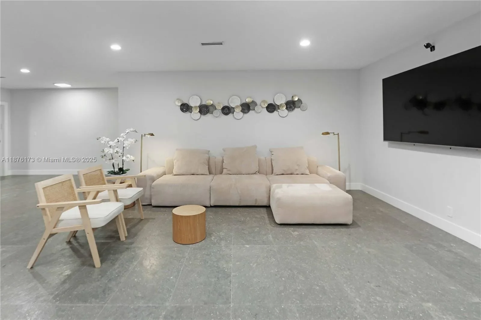 Gallery photo 9