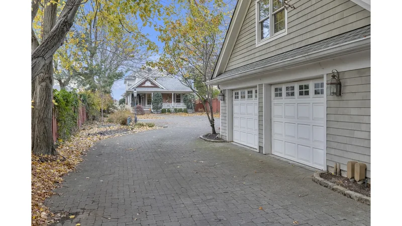 216 Asharoken Avenue, Northport, New York, United States. - Photo 43