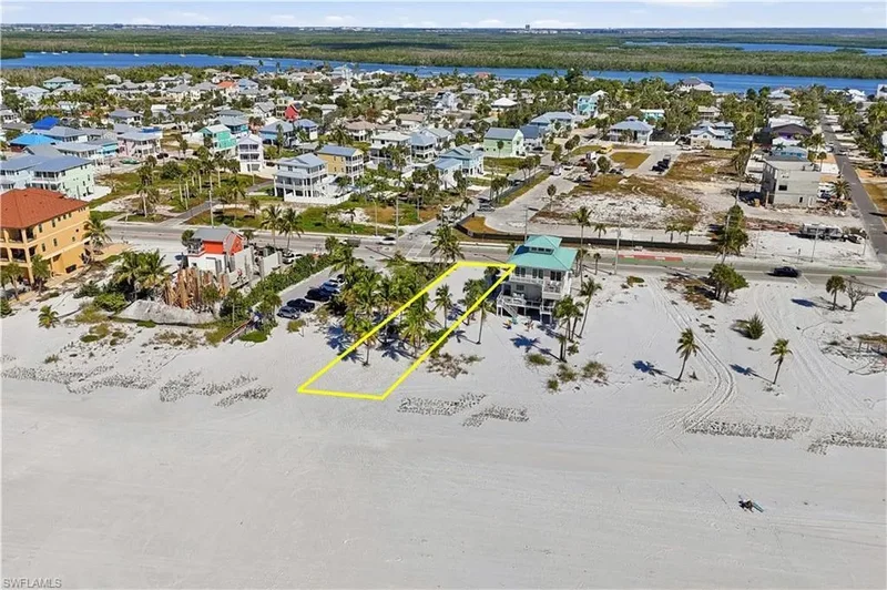 3610, Fort Myers Beach, Florida, United States. - Photo 14