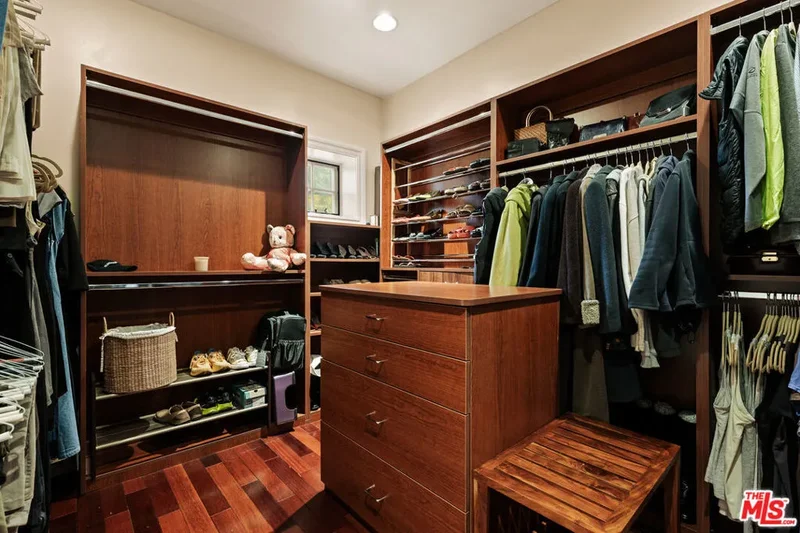 10685 Somma Way, Los Angeles, California, United States. - Photo 21