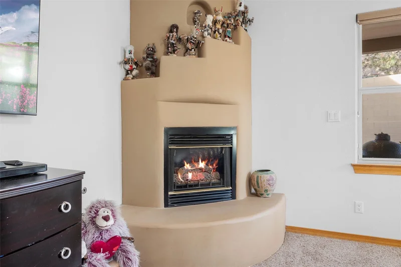 12709 Sunset Ridge Place NE, Albuquerque, NM 87111, Albuquerque, New Mexico, United States. - Photo 2