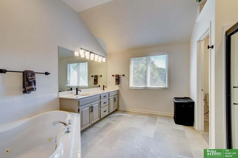 1760 N 174th Street, Omaha, NE 68118, Omaha, Nebraska, United States. - Photo 30