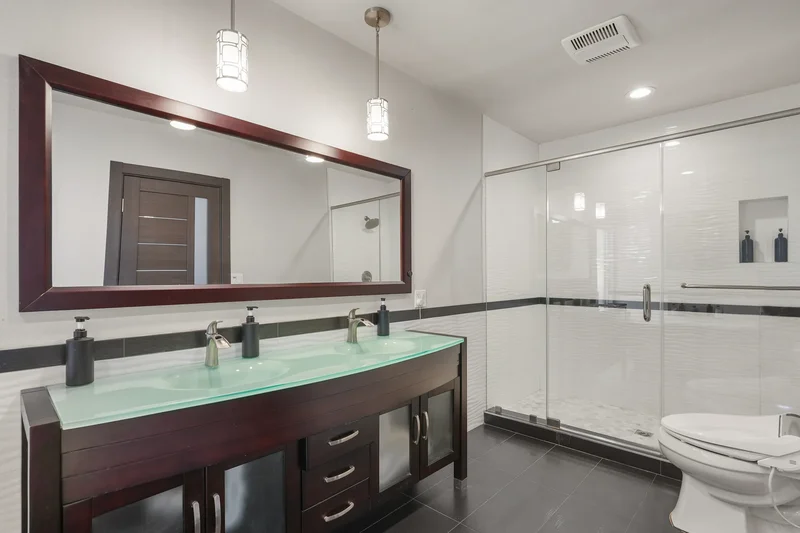 9841 Donna Avenue , Los Angeles, CA 91324, Los Angeles, California, United States. - Photo 5