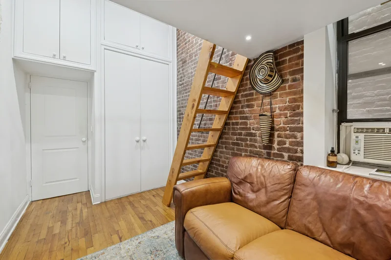 WEST 65TH STREET, New York, New York, United States. - Photo 4