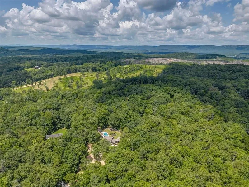 400 RACE HORSE Drive, Summerville, GA 30747, Summerville, Georgia, United States. - Photo 59