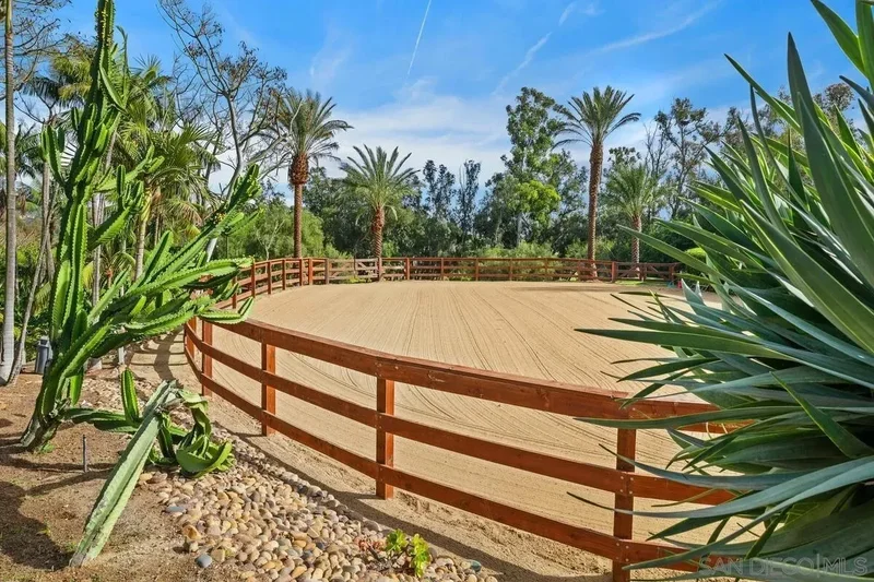 16337 Los Arboles, Rancho Santa Fe, California, United States. - Photo 31