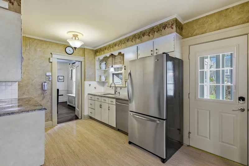 1975 Chapel Street, New Haven, CT 06515, New Haven, Connecticut, United States. - Photo 11