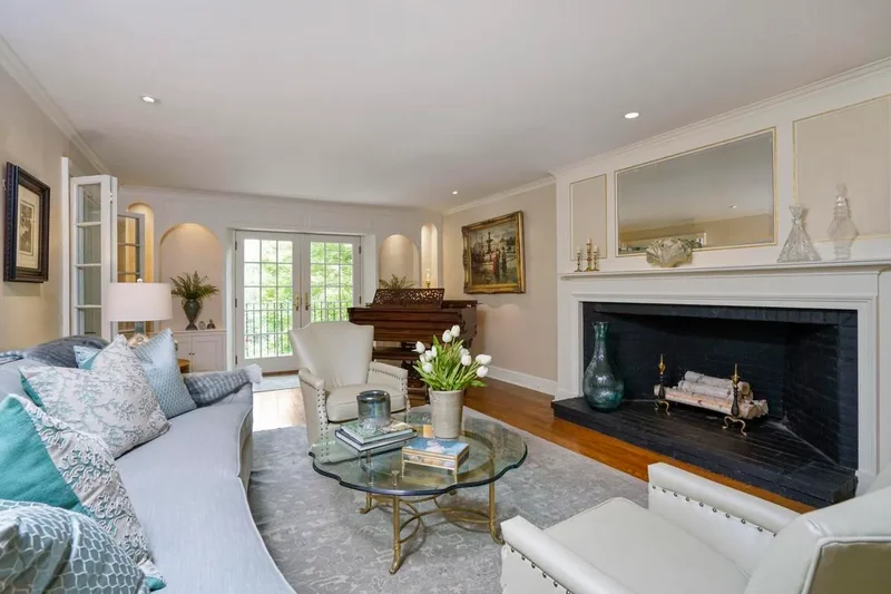 65 Essex Rd, Newton, MA, USA, Brookline, Massachusetts, United States. - Photo 15