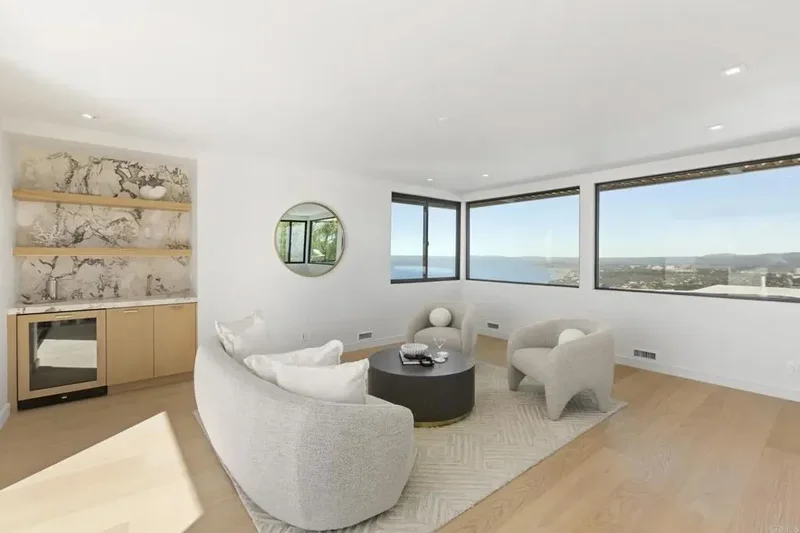 2082 Via Casa Alta, San Diego, California, United States. - Photo 16
