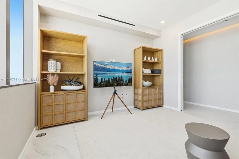 2000 S Ocean Dr 28A, Hallandale Beach, Florida, United States. - Photo 16