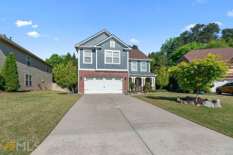 4 Bedrooms Single Family Detached