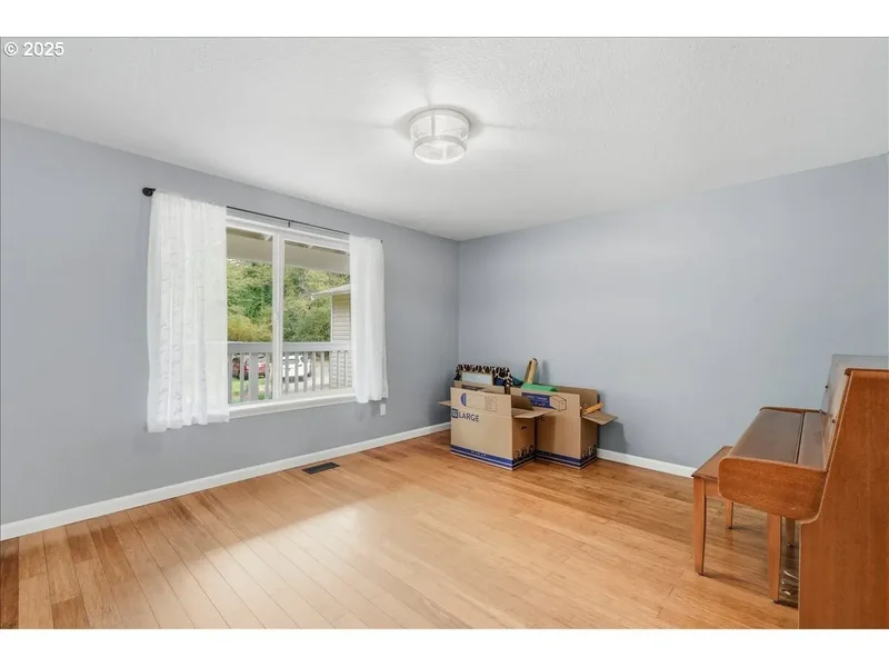 24415 NE 219TH ST, Battle Ground, WA 98604, Battle Ground, Washington, United States. - Photo 2