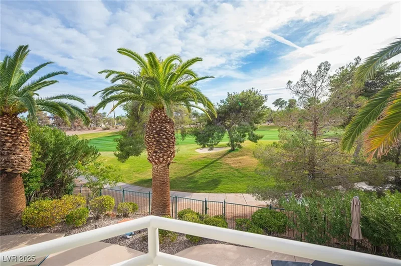 8733 Double Eagle Drive, Las Vegas, Nevada, United States. - Photo 63