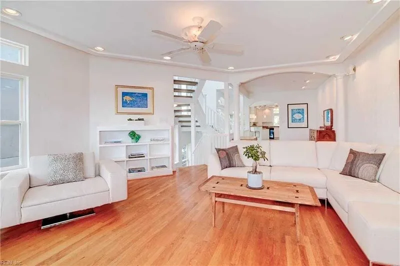 4458 Ocean View Avenue, Virginia Beach, Virginia, United States. - Photo 11