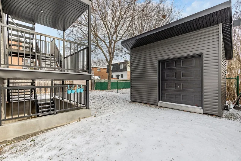 82-86 Rue Montcalm, Le Vieux Longueuil, QC J4J2K6, Longueuil, Quebec, Canada. - Photo 18