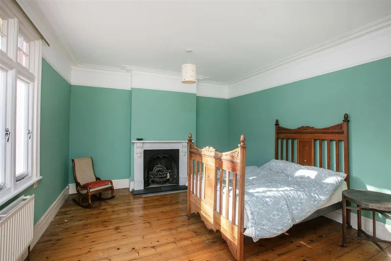 Grove Park, Camberwell, SE5, London, England, United Kingdom. - Photo 21