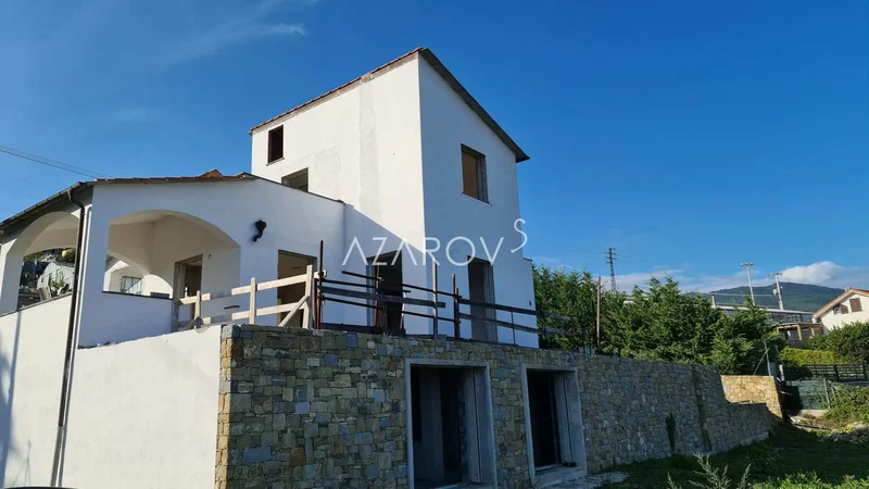 Villa 250 m2 in Sanremo