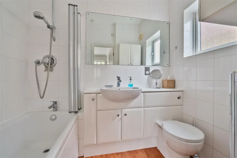 Coombe Lane West, Kingston upon Thames, England, United Kingdom. - Photo 23