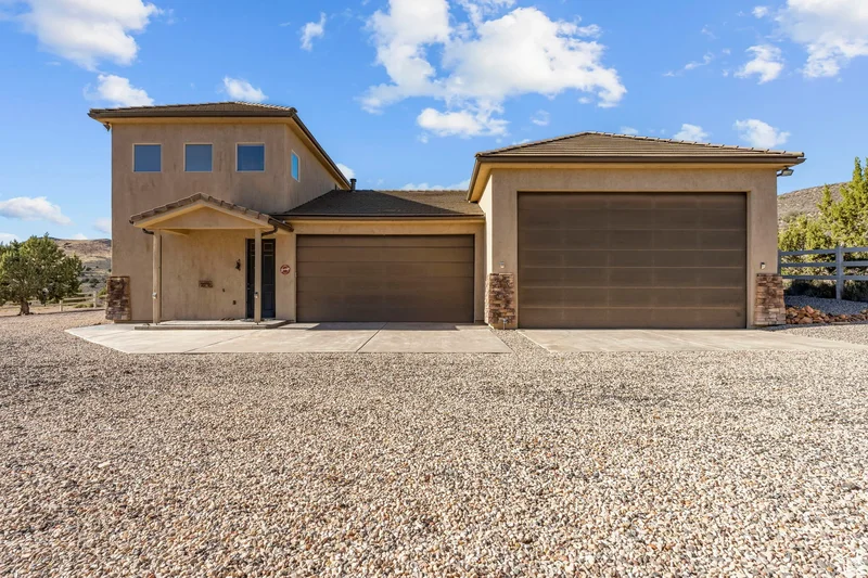533 W CANYON TRL, Dammeron Valley, Utah, United States. - Photo 15