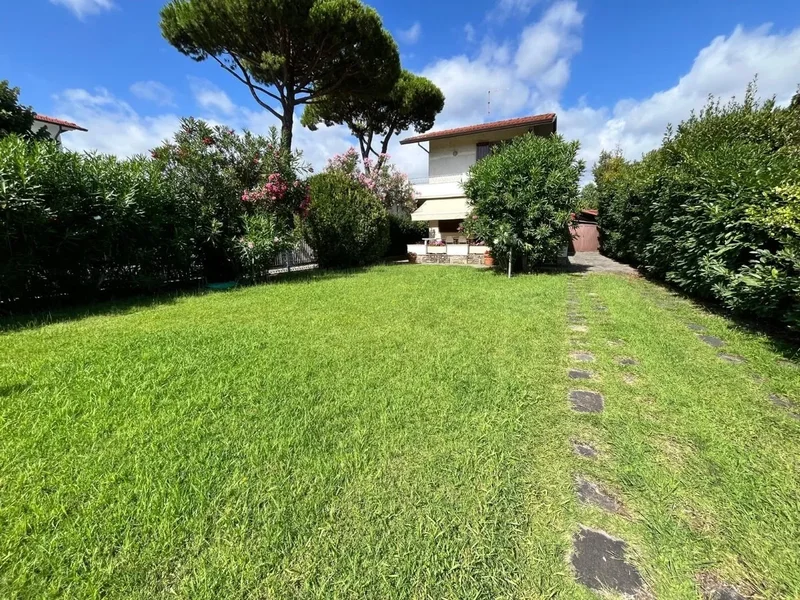 Forte dei Marmi, Tuscany, Italy. - Photo 7