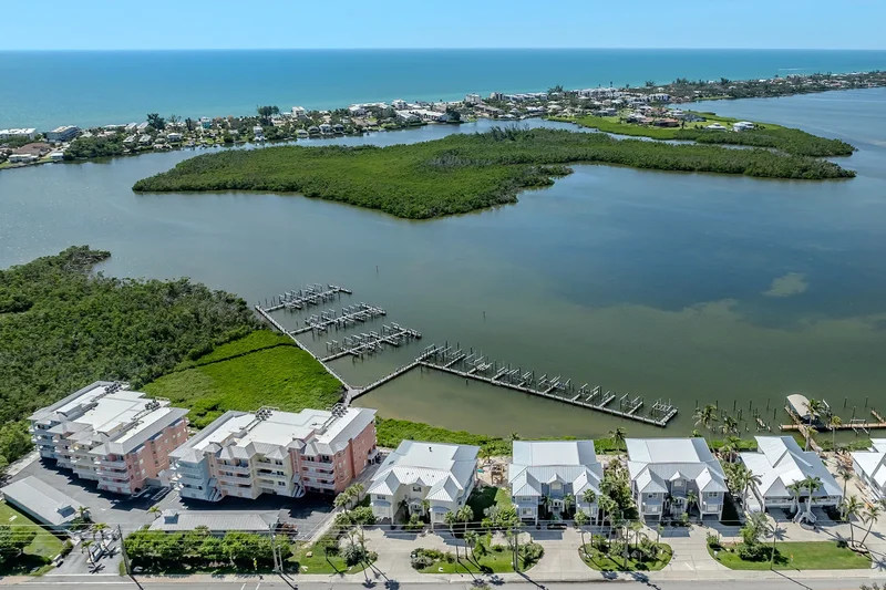 1400 Beach Road , 3, Englewood, FL 34223, Englewood, Florida, United States. - Photo 36