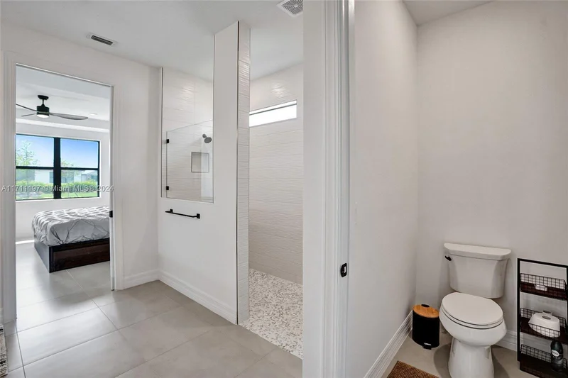 4536 N Silverwood Ln N, Fort Lauderdale, Florida, United States. - Photo 45