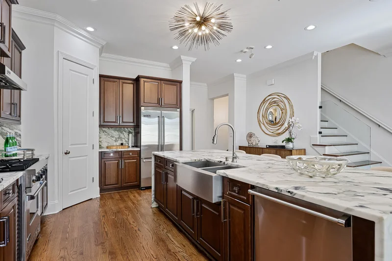 538 Sarabrook Place, Atlanta, GA 30342, Atlanta, Georgia, United States. - Photo 26