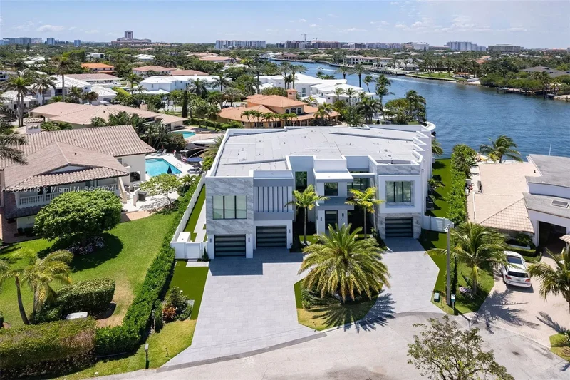 749 Bamboo Dr, Boca Raton, Florida, United States. - Photo 52