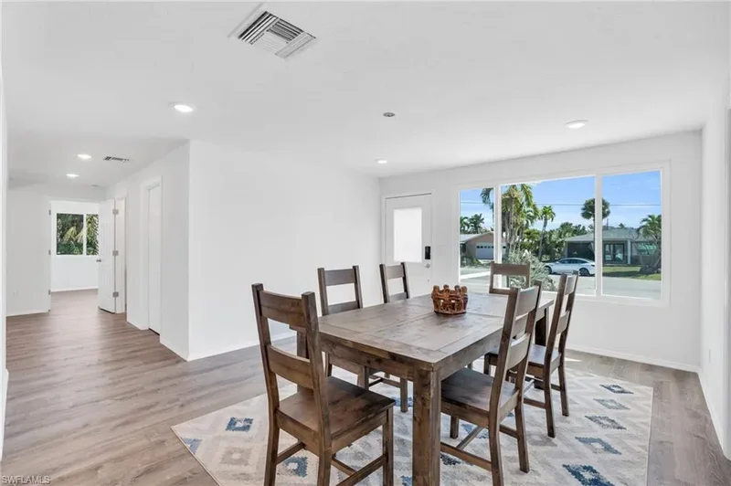 351 Jefferson CT, Fort Myers Beach, Florida, United States. - Photo 17
