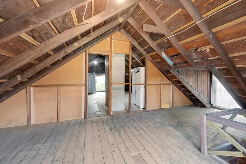 3014 Baisley Avenue, New York, New York, United States. - Photo 33