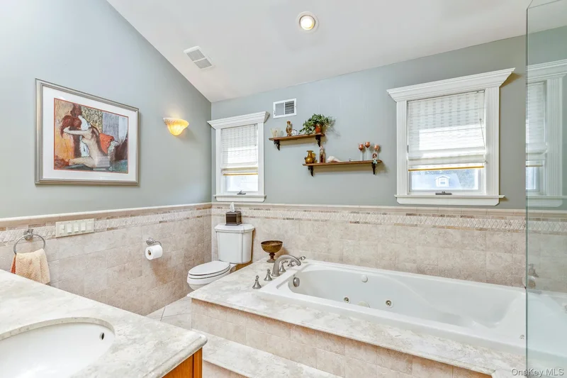 74 Lauren Avenue, Dix Hills, NY 11746, Huntington Station, New York, United States. - Photo 36