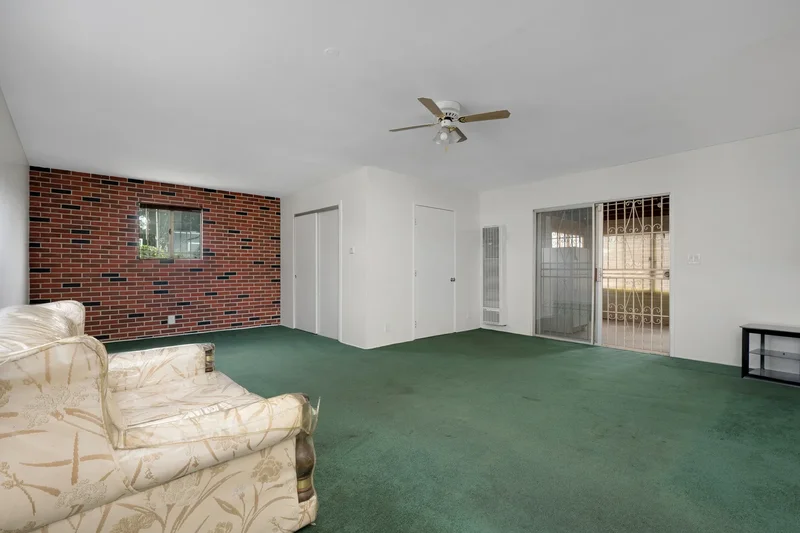 916 South Caswell Avenue , Compton, CA 90220, Compton, California, United States. - Photo 7