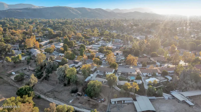 718 Tranquil Lane, Simi Valley, CA 93065, Simi Valley, California, United States. - Photo 52