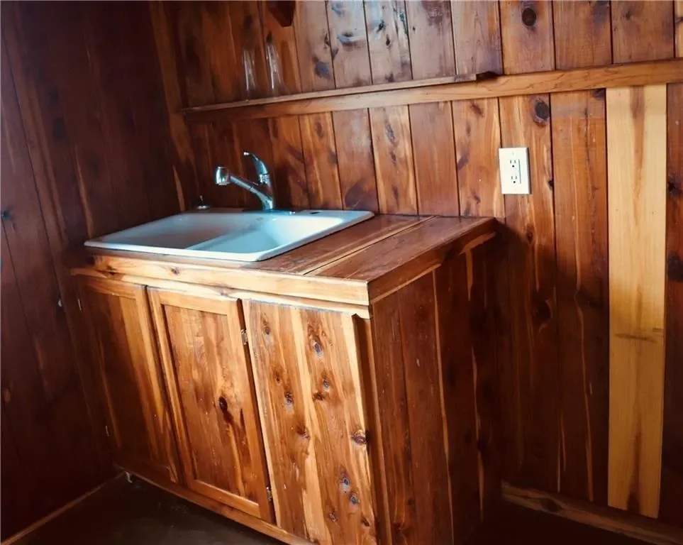 1409 Antioch RD, Paige, Texas, United States. - Photo 10