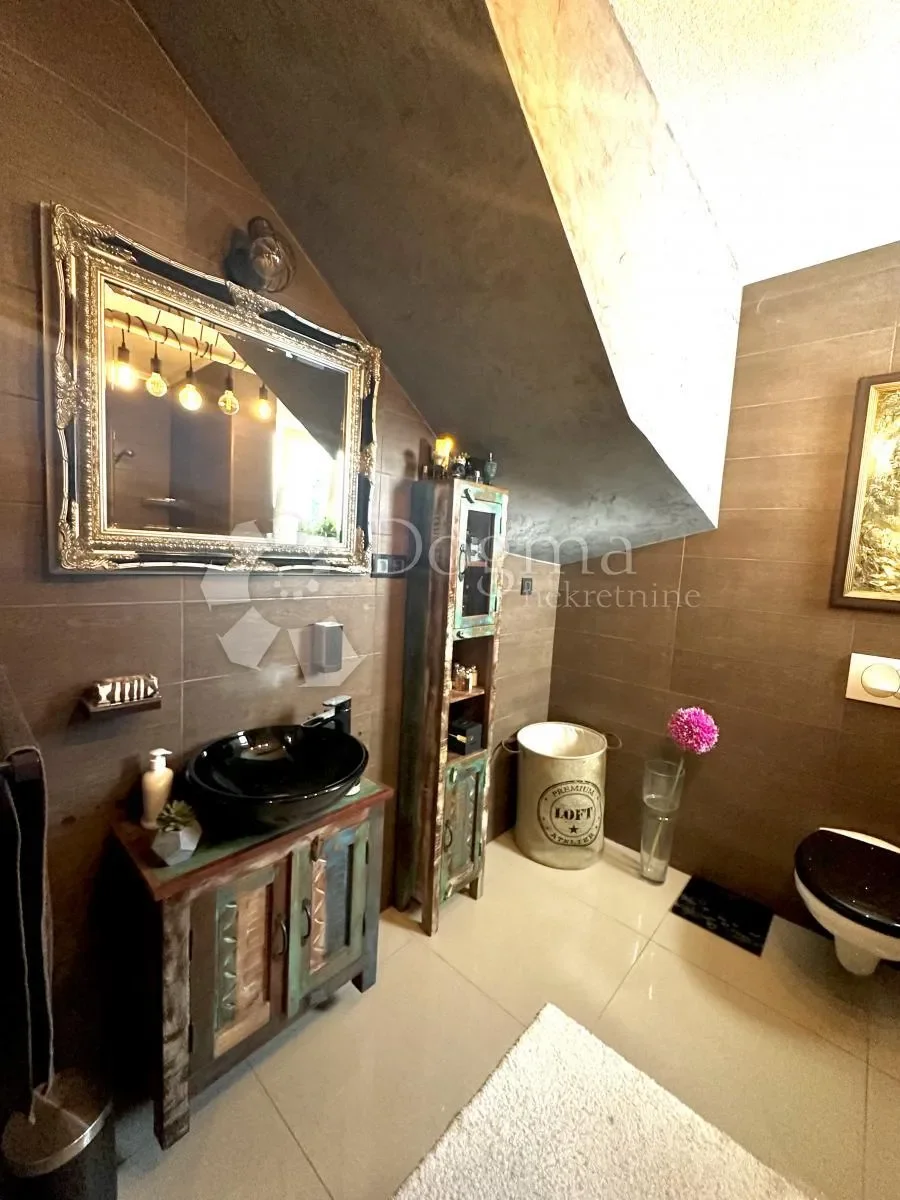 Gallery photo 4