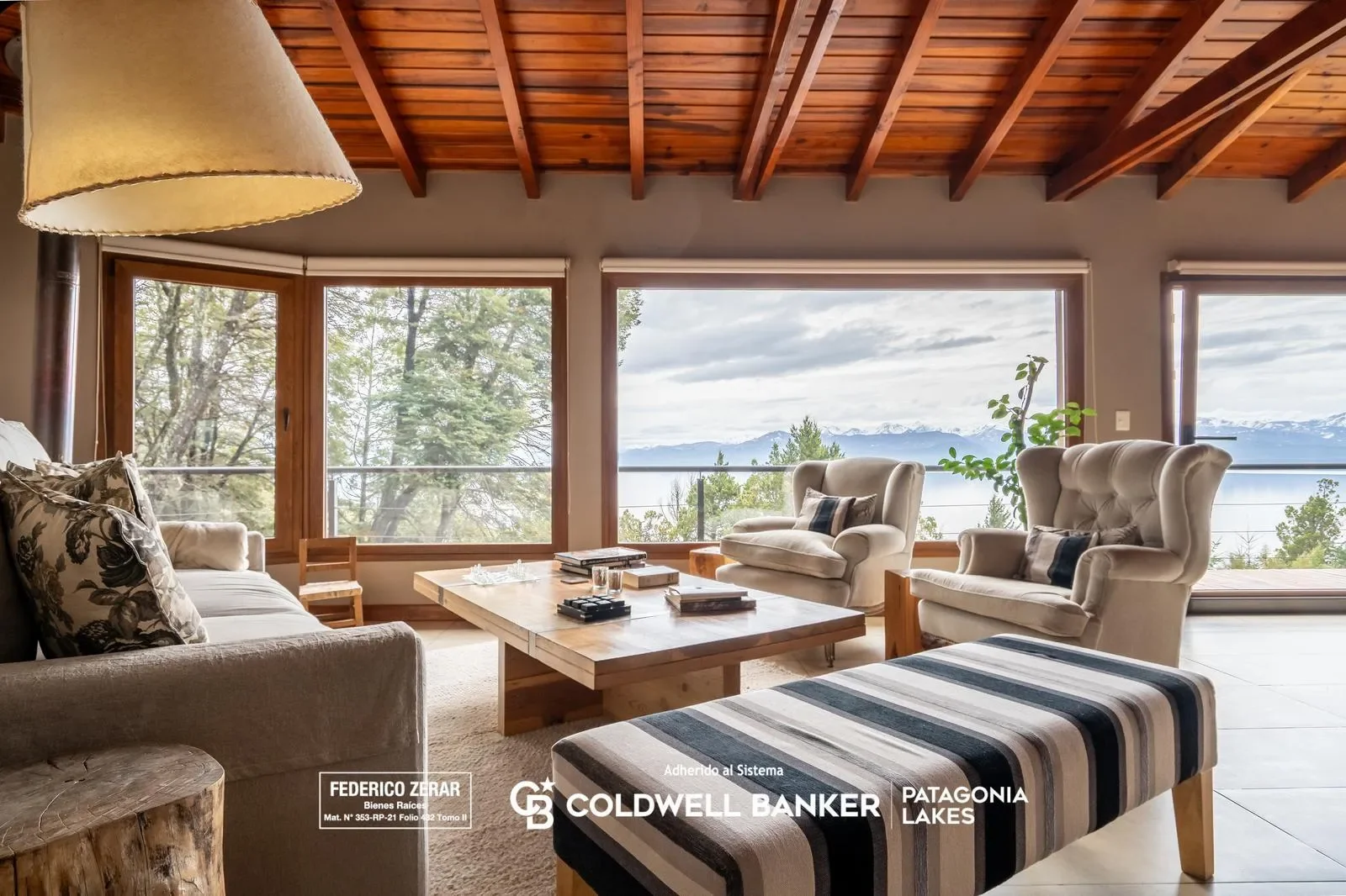 VENTA - Exclusiva casa de 8 ambientes, 5 dormitorios, 6 baños en barrio Las Vertientes, Bariloche, San Carlos de Bariloche, Río Negro, Argentina. - Photo 5