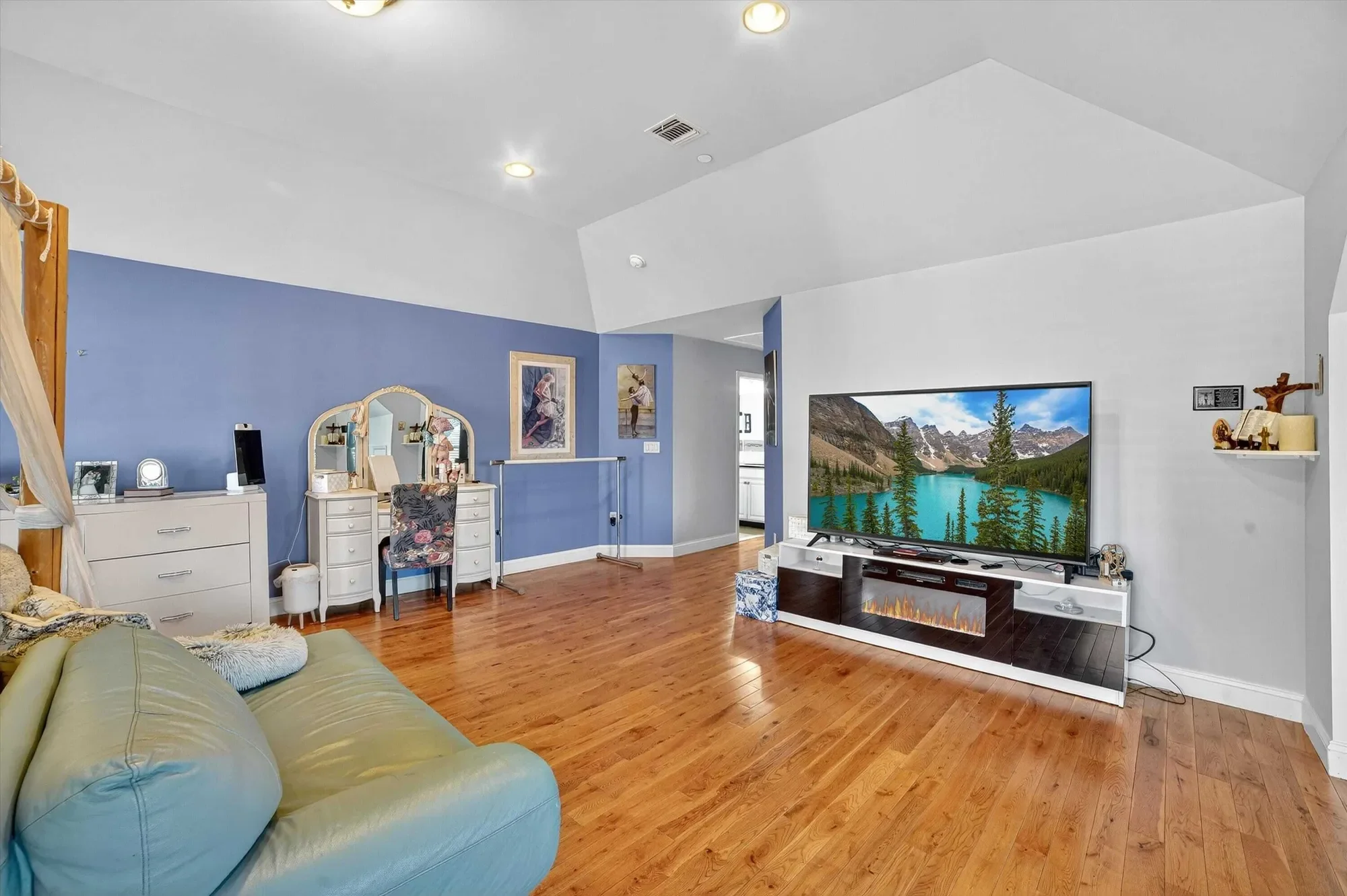 6 Clarion Drive, White Plains, NY, 10603, USA, White Plains, New York, United States. - Photo 20
