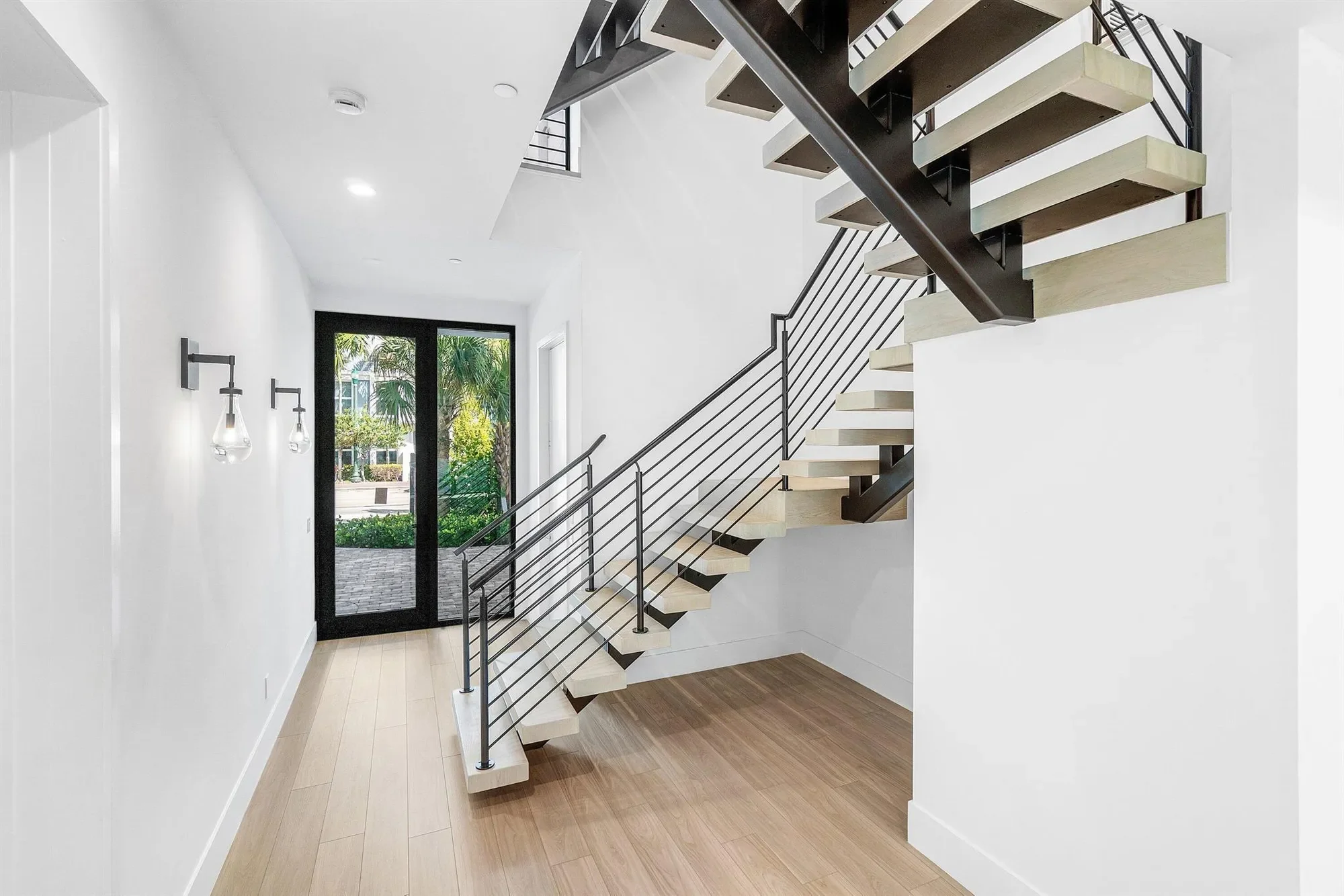 408 SE 2nd Street, Delray Beach, Florida, United States. - Photo 16