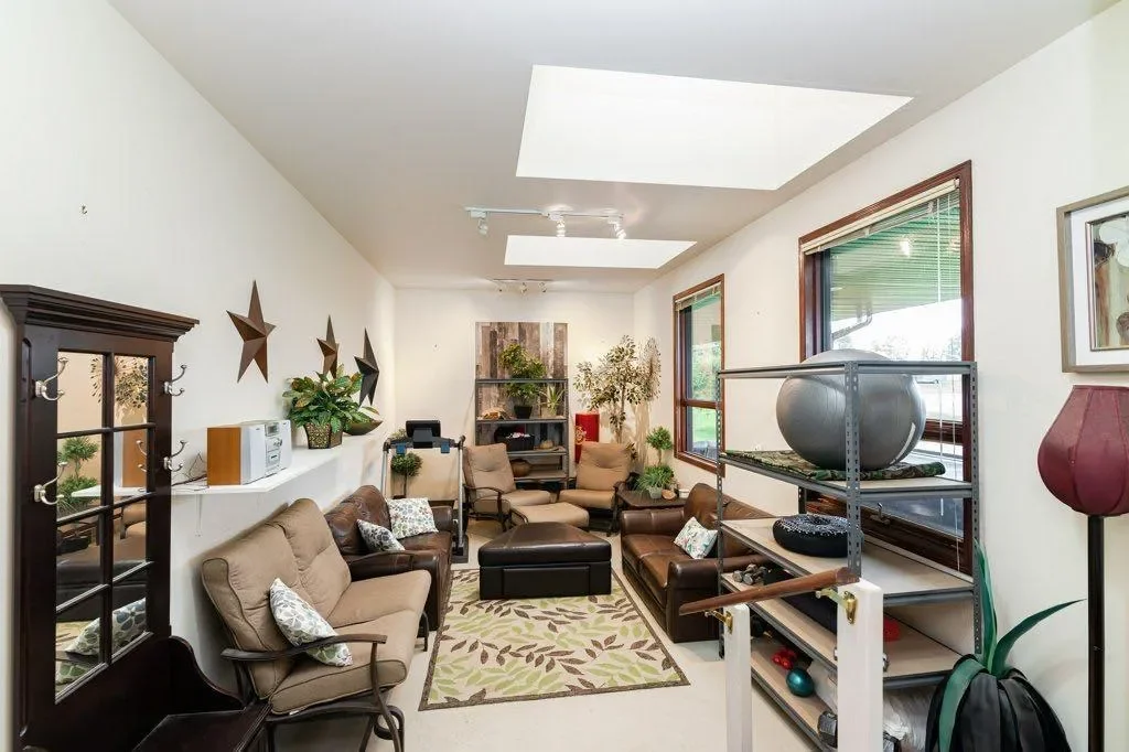 Gallery photo 8