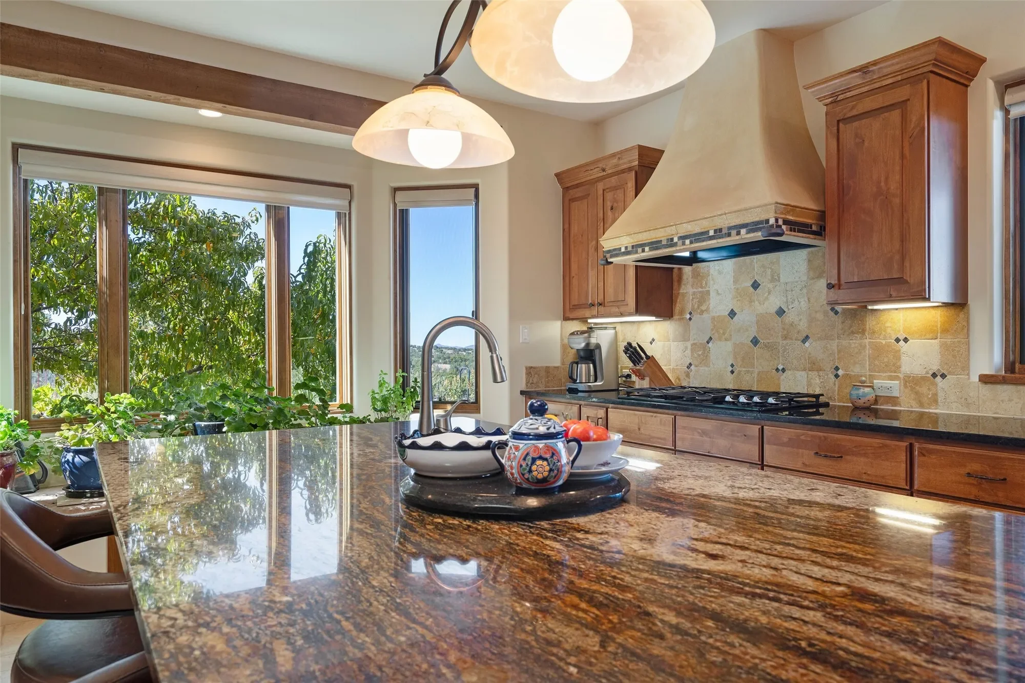 74 Paseo Del Conejo, Santa Fe, NM 87506, Santa Fe, New Mexico, United States. - Photo 12
